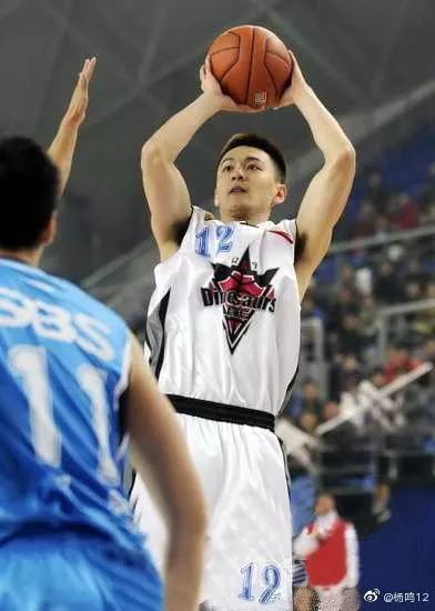 杨鸣结束球员生涯正式成为辽篮助理教练