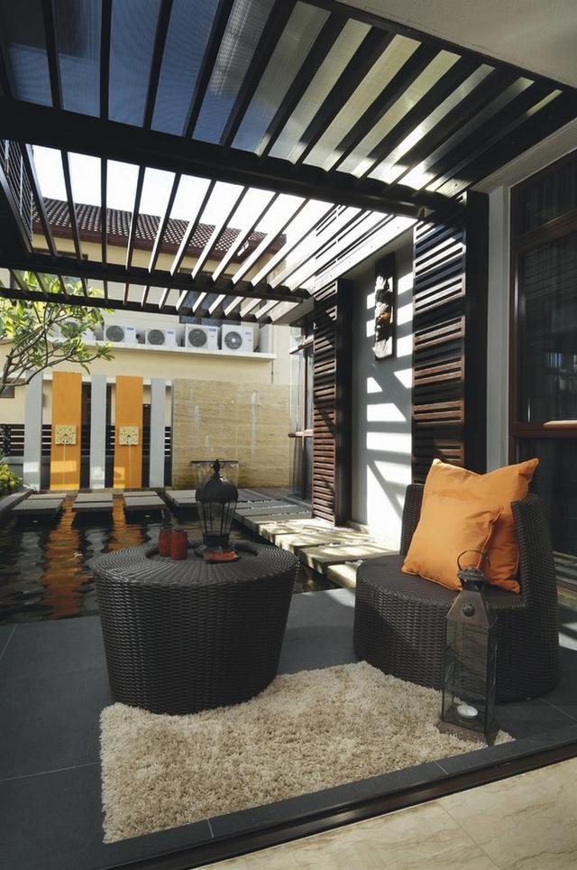 难怪有钱人都爱买带天井别墅,向下挖完坑,开发商瞧见直呼卖亏了