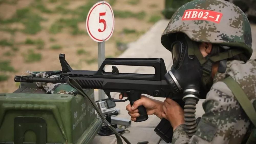 第82集团军某旅:紧贴实战锤炼防化保障技能