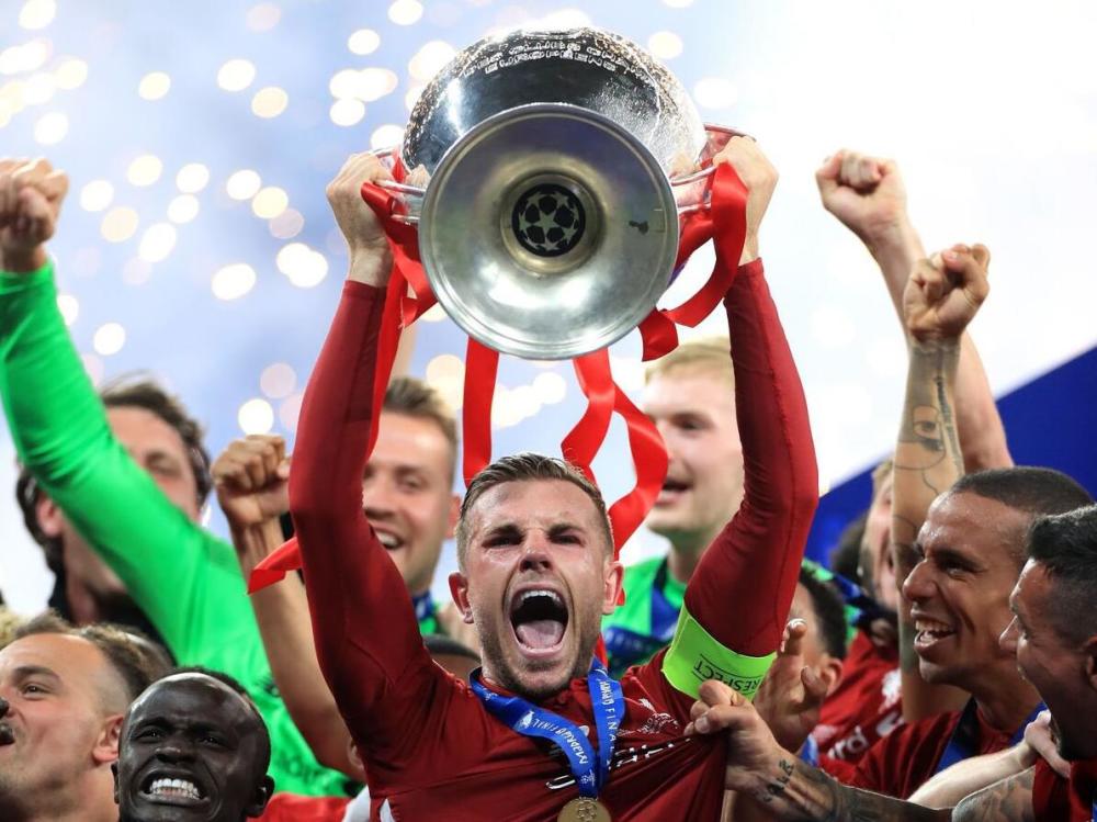 谁是英超第一豪门利物浦冠军数追平曼联红魔已2年无冠