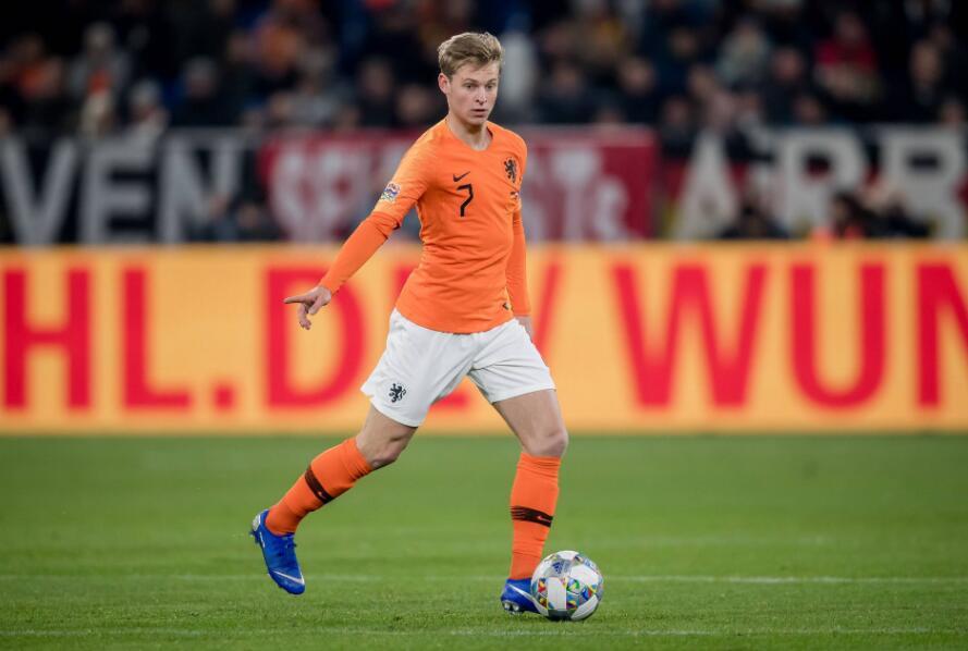荷兰男足靠这5人复兴:新帅改变球队风貌 19岁领袖初长成
