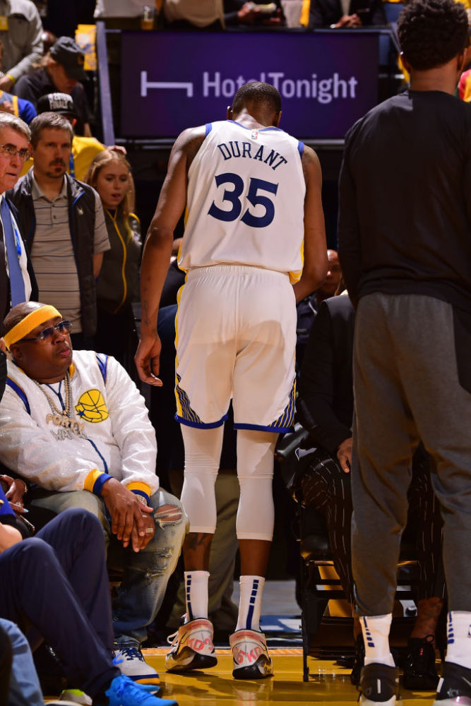 杜兰特复出四度反复成悬疑片 勇士这一个月到底经历了啥?