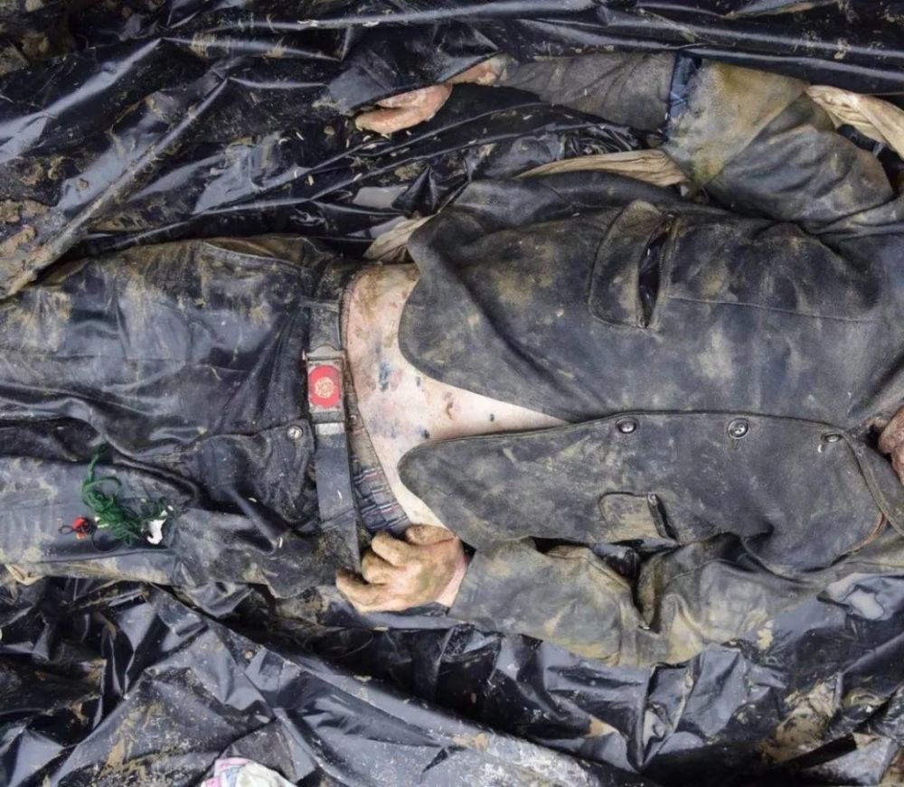 湘西一小河内现无名尸体推断死亡时间为2至3周