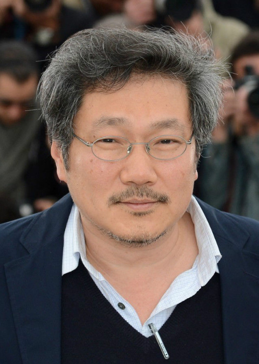 韩国导演洪尚秀离婚诉讼被驳回,无法与妻子离婚,曾出轨金敏喜!