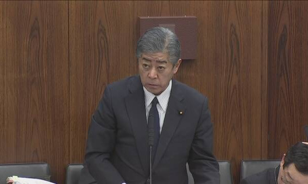 日本防卫大臣岩屋毅图片