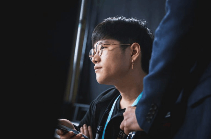 皇冠哥因健康问题休战 opt新中单首秀击败强敌tsm