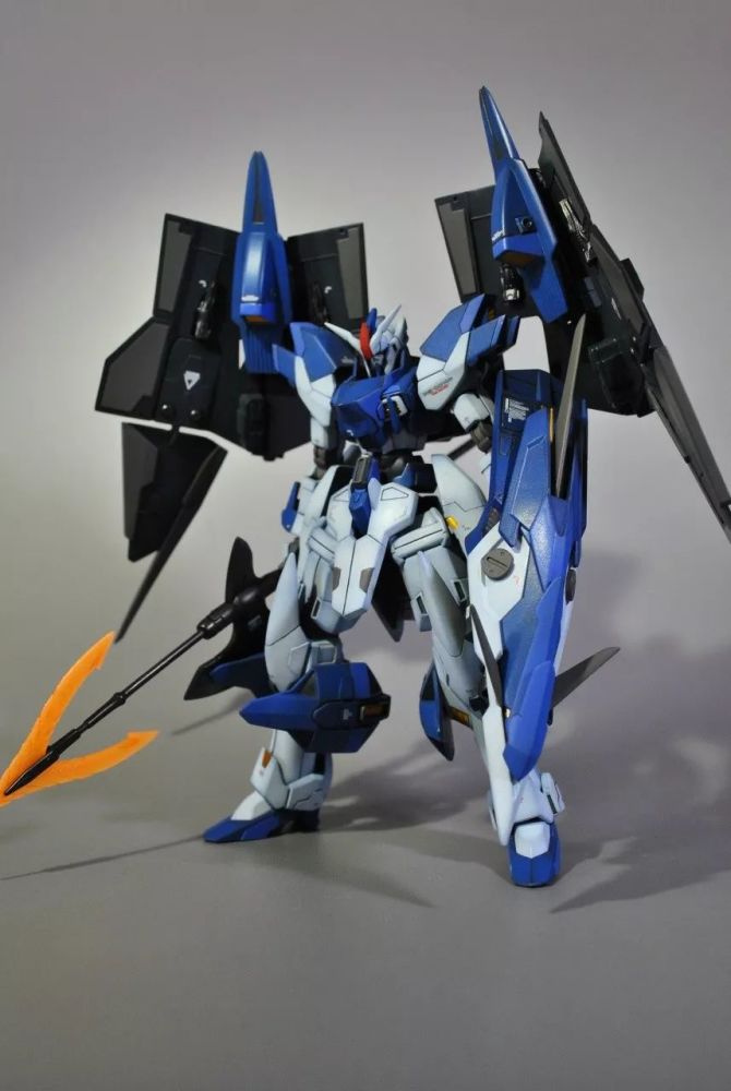 把老模古历培高达改成绝斥的样子,改造真的需要勇气