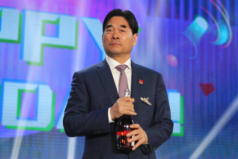 常州首富身陷猥亵案,新城控股跌停,有人提前套现六千万精准出逃