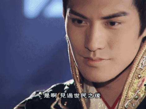 严屹宽(我还是习惯叫他严宽)是典型的霸道总裁邪魅狂狷典型妖孽美男