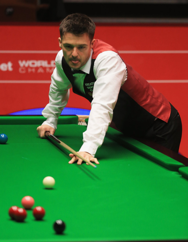 斯诺克赛场上的"刺客"要考律师证!霍尔特:读大学因妻子说我笨