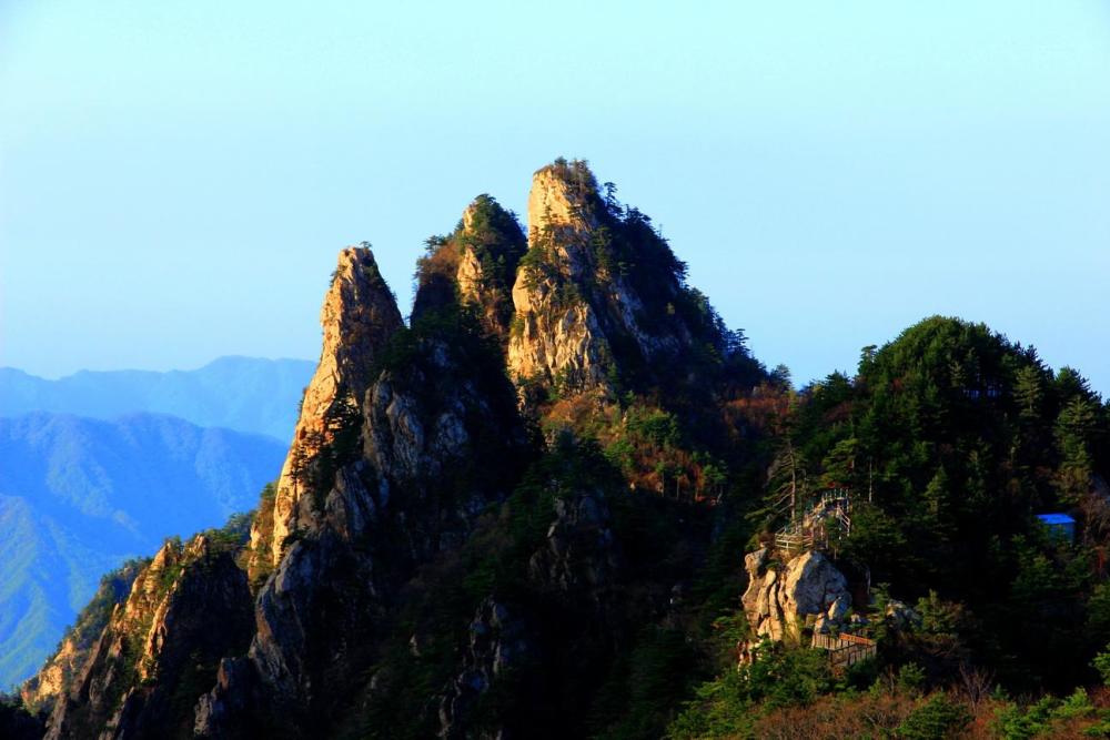 青海龙王山图片