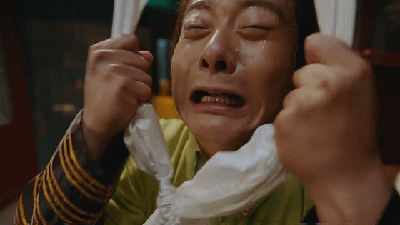 蓄意或自愿采取各种手段结束自己性命的危险行为