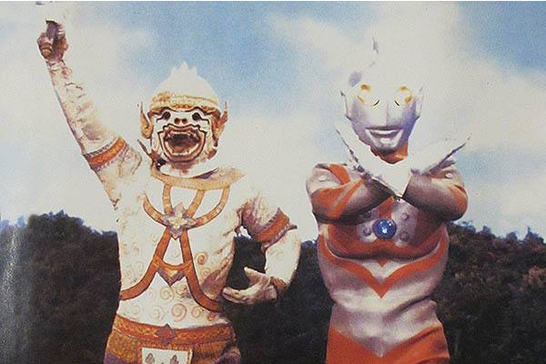 非洲首次拍奥特曼电影,当看到奥特曼造型后,网友:奥特曼也怕黑