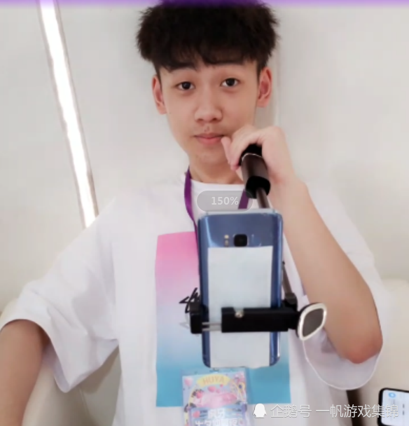 和平精英七夕专场:晚玉表白不求人,柔柔素颜露脸,鲨鱼成梗王!