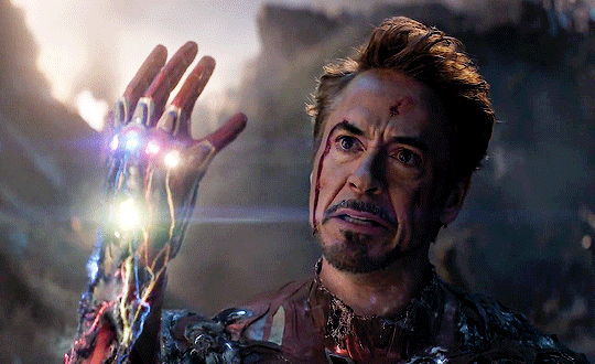 漫威总裁坦言:钢铁侠大结局的确是在模仿《金刚狼3》