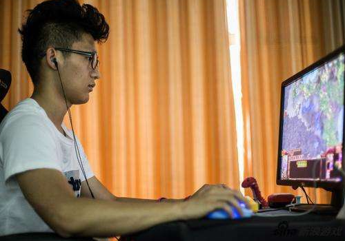 男生为啥喜欢打游戏才不是因为好玩原因无非这俩字