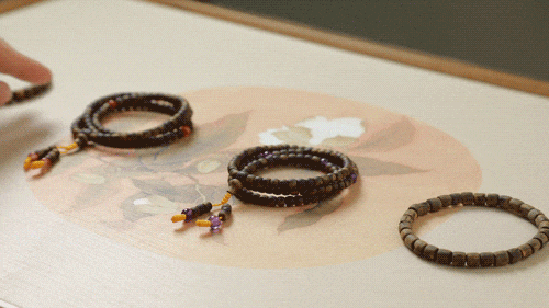 沉香藏家都绕不过的绿奇楠，罕见沉水级，绕腕留奇香，绝了！-腾讯新闻