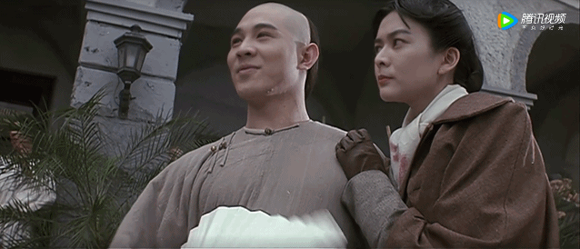 劉雨昕林一張凌赫合拍大片遭吐槽！網友辣評：玩時尚消消樂是吧八年級上學期音樂課本總讓我想起那張照片作文