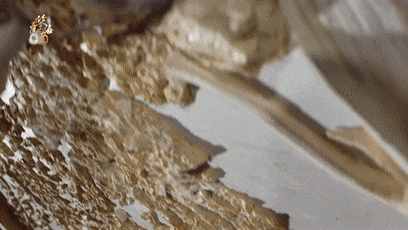 用纸筋灰浆塑造物象的局部和细节处.