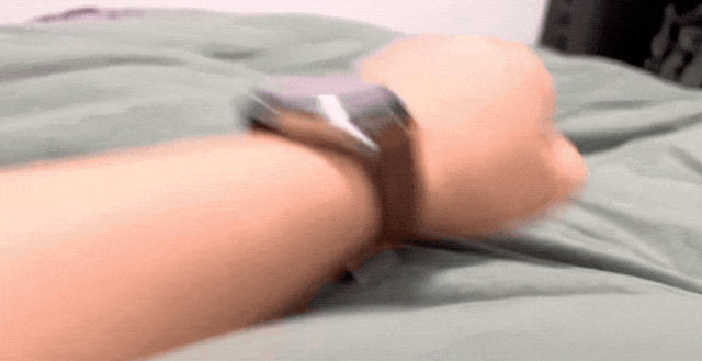 找来人实验,左手同时戴上apple watch s8,华为gt4,赛尔兰斯watch 7pro