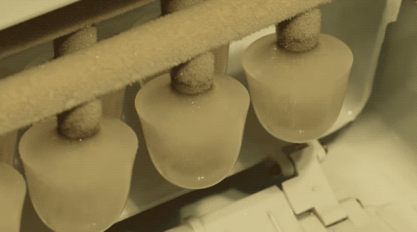 烈日下畅享冰爽无限续杯？小心喝到被污染的冰块！腹泻住院的教训