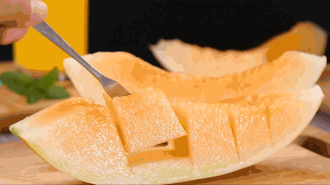 一口民勤蜜瓜甜蜜你整个夏天