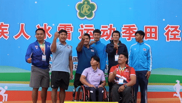 是机会,是友谊是快乐是遇见更好的自己记者:陈露缘,赵欢,隆啸雨(实习)