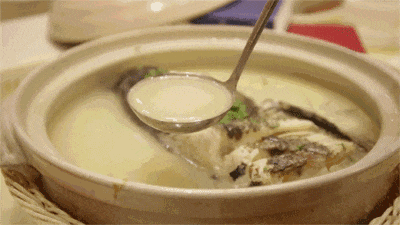 中午在明珠湖生态服务中心就餐,这里的鱼料理每天都是新鲜捕捞,从渡湖