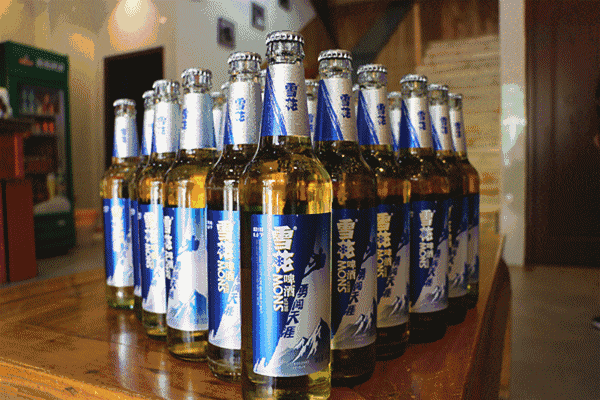 真正的"雪花"啤酒产生于20世纪50年代.