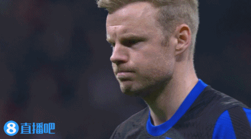 国米第三罚克拉森主罚被扑