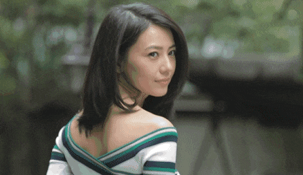 高圆圆当儿媳生活曝光:被公公训,不敢插话,帮公婆提行李_腾讯新闻