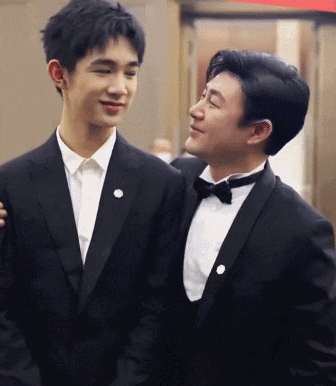 吴磊的弟弟爆火:182cm贵气少爷,18岁拿下"内娱第一"!