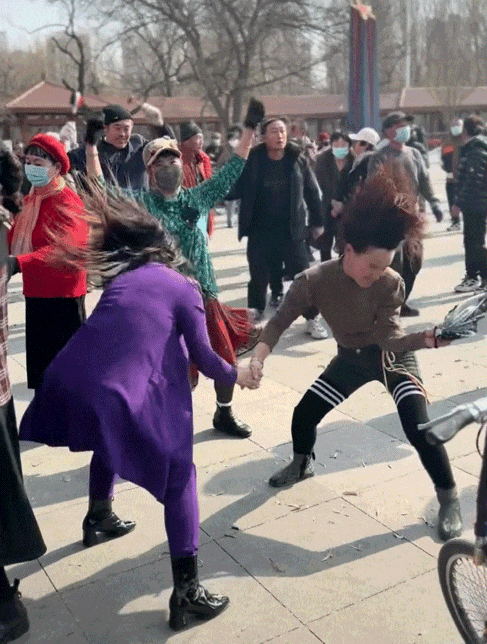 长发摇头甩干派