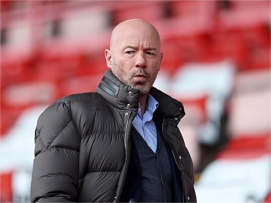 阿兰-希勒:曼联阵中有太多坏蛋,有太多态度糟糕的球员-腾讯新闻