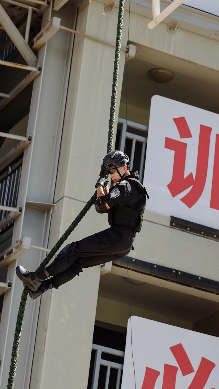 人民警察照片高清图片图片