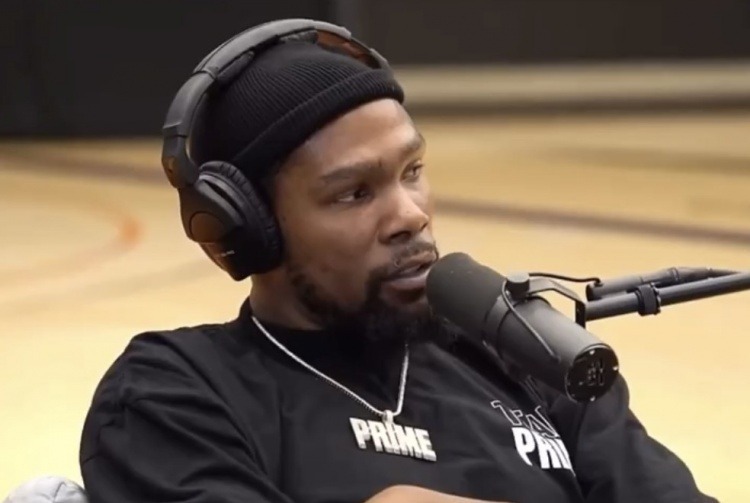 ""斯嘉丽·约翰逊:所以爱会消失吗""哈哈,确实是典型杜式发言""杜兰特