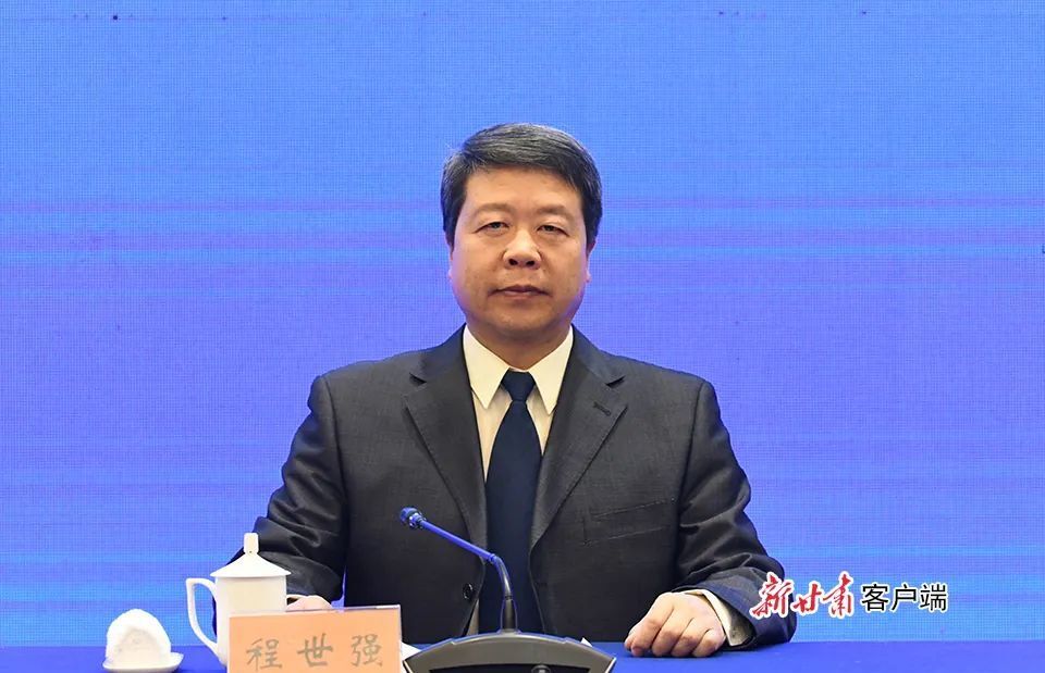 兰州市城关区白银路街道党工委书记 马进团省委副书记 张乐群省市场