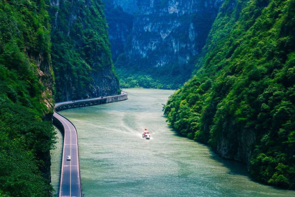 全国唯一!乐山市金口河铁道兵博物馆全面开馆