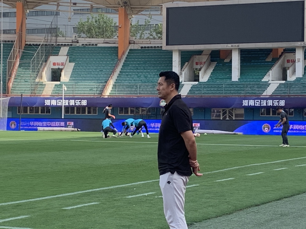 河南俱乐部再次"调整阵容" 杨晨接替李玮锋 本土名宿宋琦担任副领队