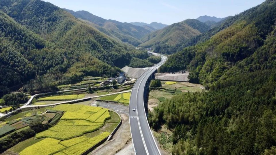 3亿元建设工期为36个月项目于2021年6月开工528国道遂昌新路湾至石练