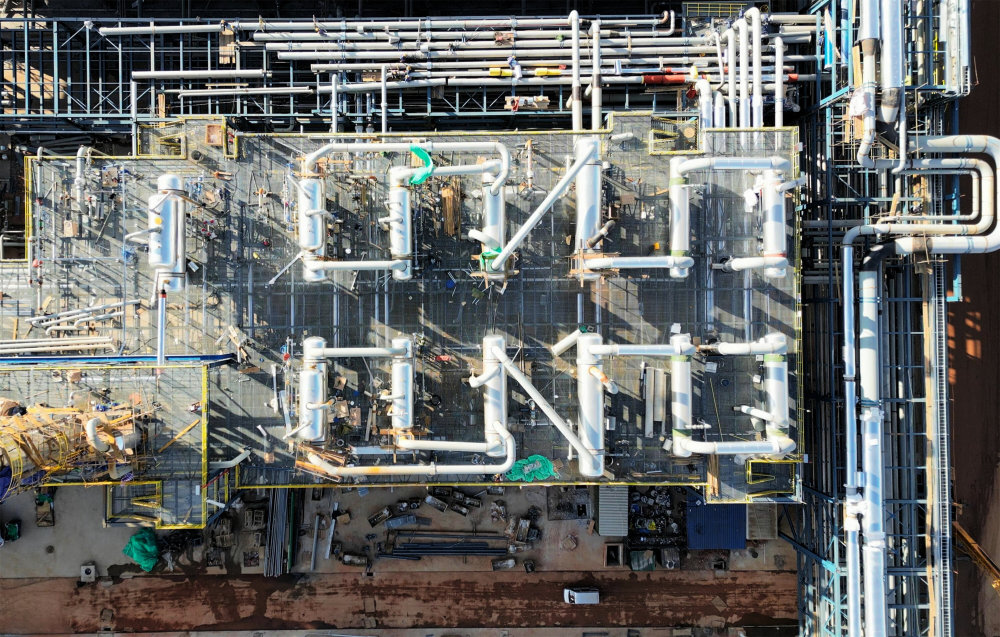 麒麟区与信义集团签订的3个项目稳步推进