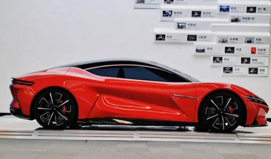 比亚迪汉武大帝正式亮相配鸥翼门2秒破百你心动了吗