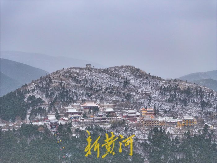 千佛山雪景美不胜收