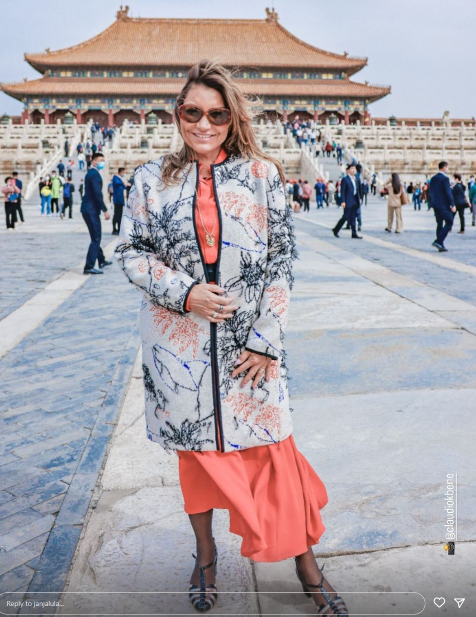 4月14日,跟随丈夫来到我国北京的巴西第一夫人罗桑杰拉·卢拉