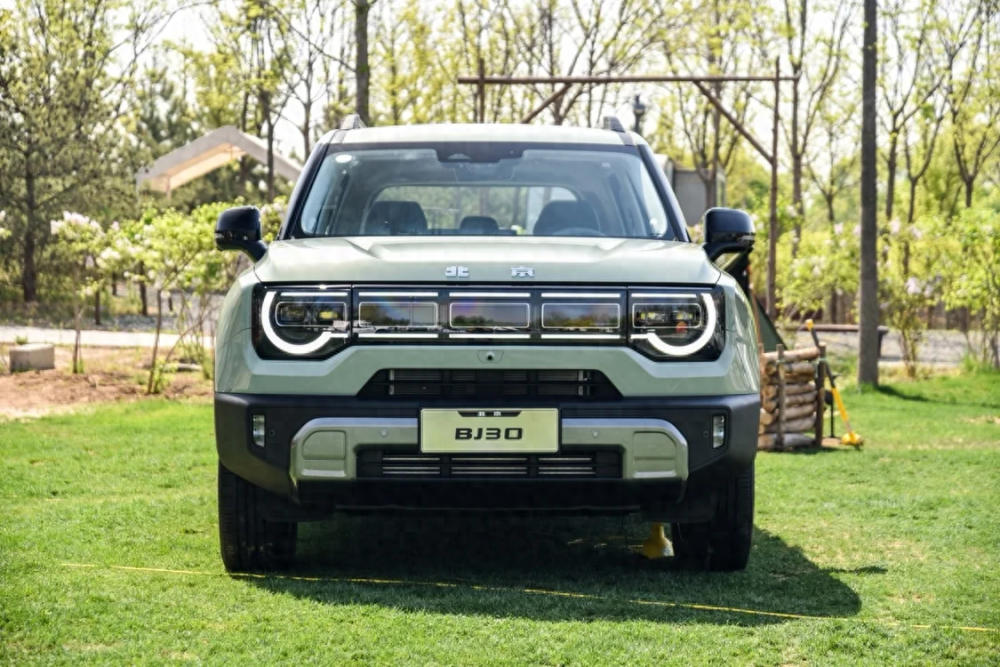 入门级方盒子市场又一个有利的竞争者,全新北京bj30实车图发布