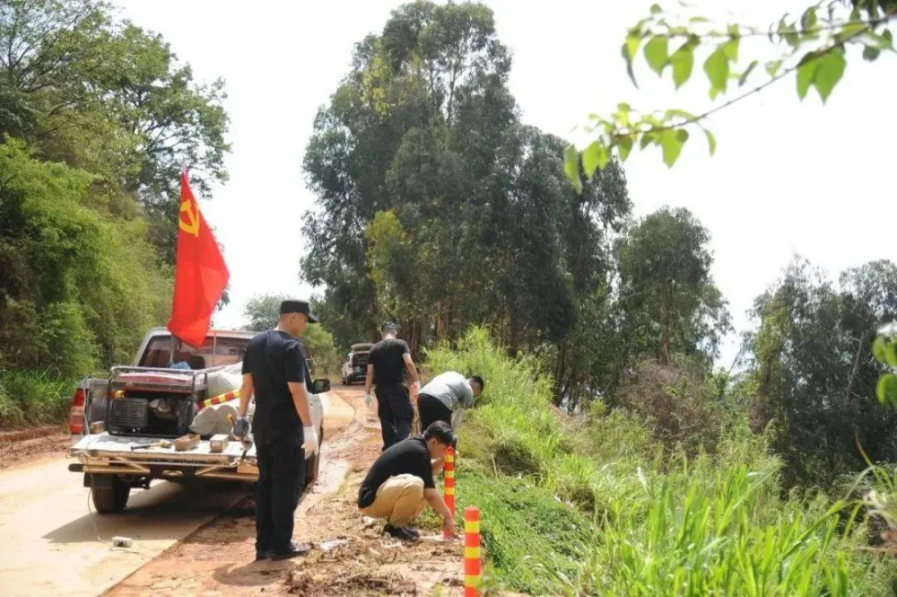 红河州驰而不息整治农村突出交通违法行为