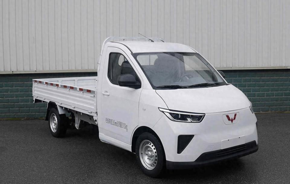 新"五菱扬光"微卡版开始申报,配单排2座,内置75kw电机!