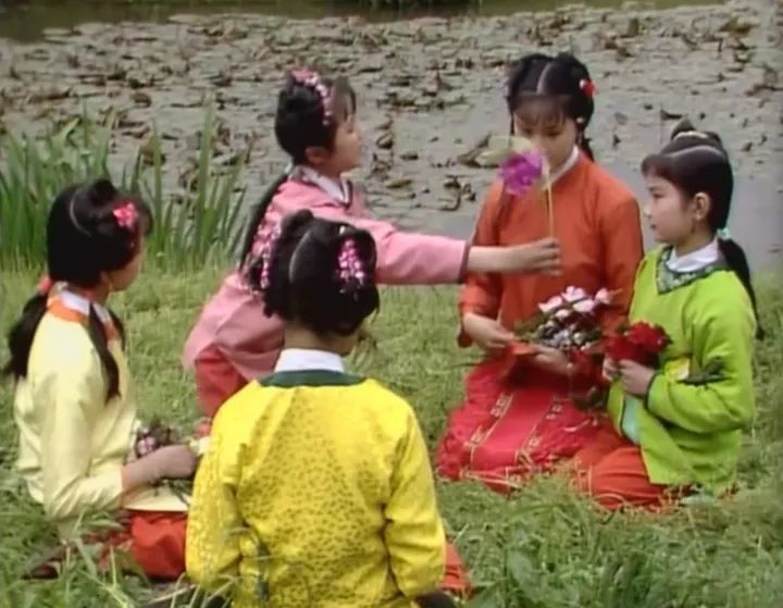 原班人马重聚，87版红楼梦35周年纪念音乐会下周登陆杭州大剧院！你知道这部经典电视剧“打卡”过杭州这些地方吗？(红楼梦30年音乐会没参加的演员是谁)