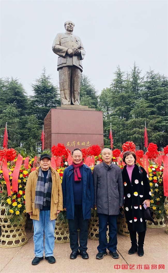 "红色文化"诗人邓斌一行走进伟人故里_腾讯新闻