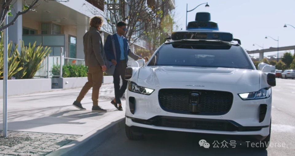 什么是Robotaxi？武汉的萝卜快跑和Tesla的FSD哪个更厉害？_腾讯新闻